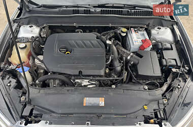 Седан Ford Fusion 2014 в 