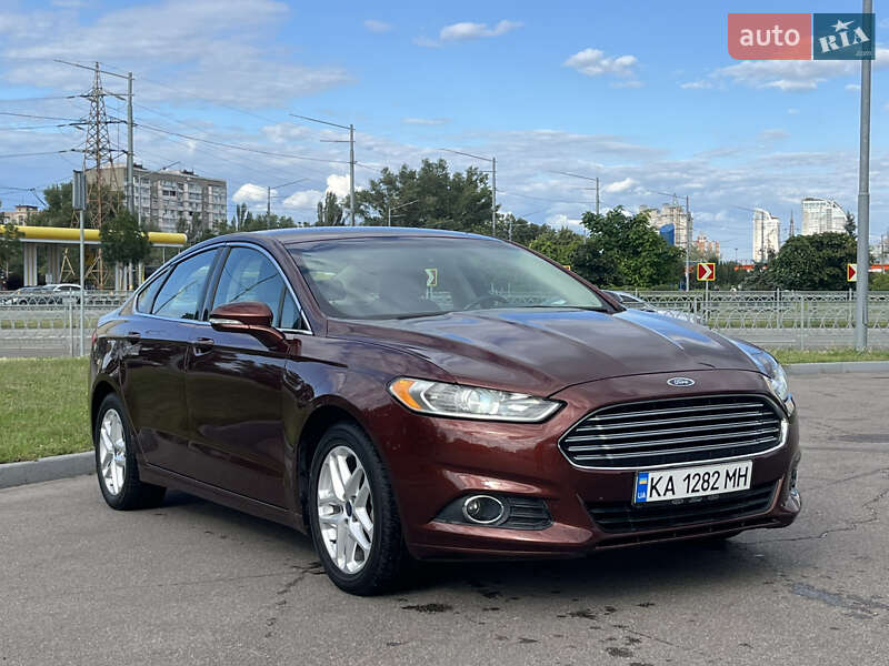 Седан Ford Fusion 2015 в Киеве