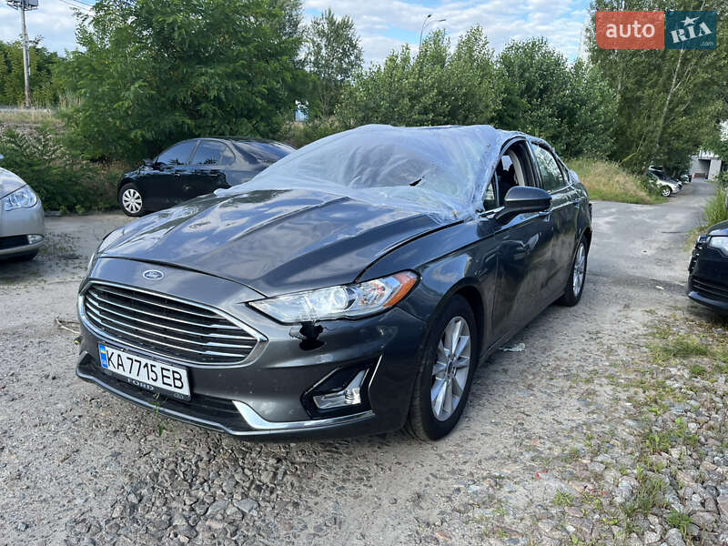 Ford Fusion 2016