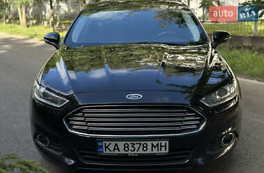 Седан Ford Fusion 2015 в 