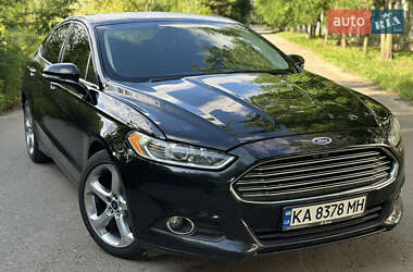 Седан Ford Fusion 2015 в 