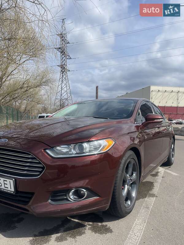 Седан Ford Fusion 2015 в Киеве