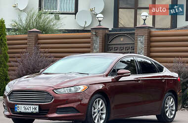 Седан Ford Fusion 2015 в 