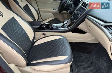 Седан Ford Fusion 2015 в 