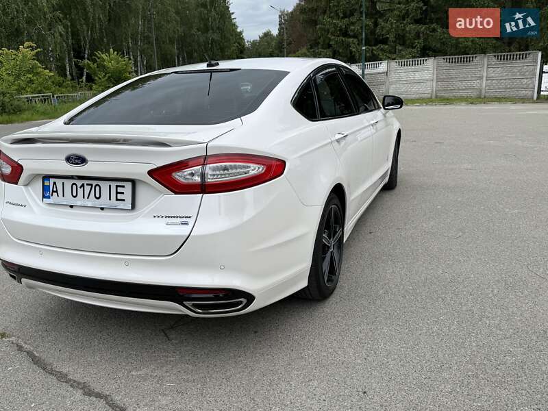 Седан Ford Fusion 2014 в Вышгороде