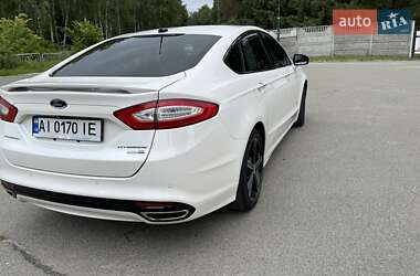 Седан Ford Fusion 2014 в 