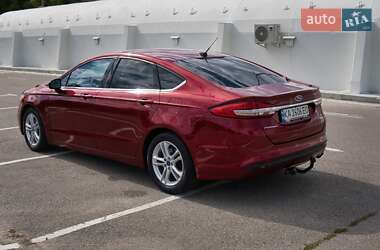Седан Ford Fusion 2018 в 