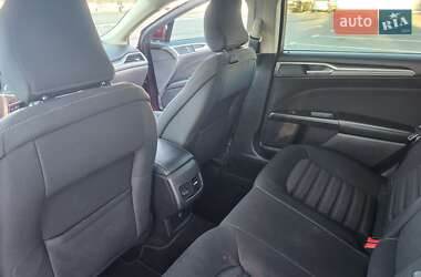 Седан Ford Fusion 2018 в 