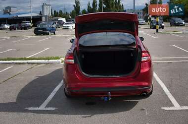 Седан Ford Fusion 2018 в 
