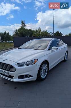 Седан Ford Fusion 2015 в 