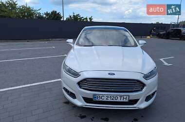 Седан Ford Fusion 2015 в 