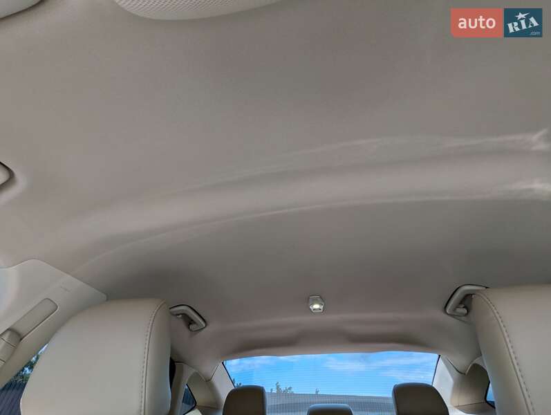 Седан Ford Fusion 2015 в Шептицькому
