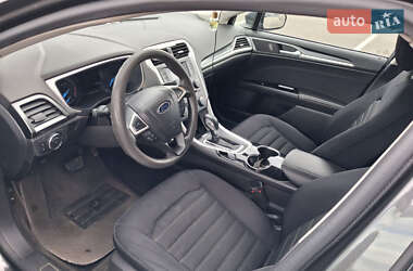 Седан Ford Fusion 2014 в 