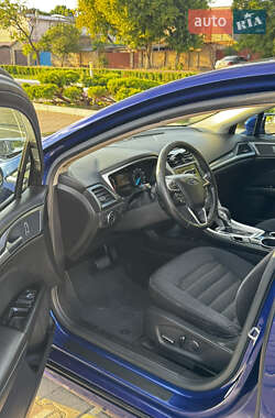 Седан Ford Fusion 2014 в 