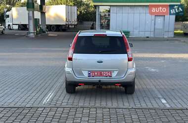 Хэтчбек Ford Fusion 2006 в 