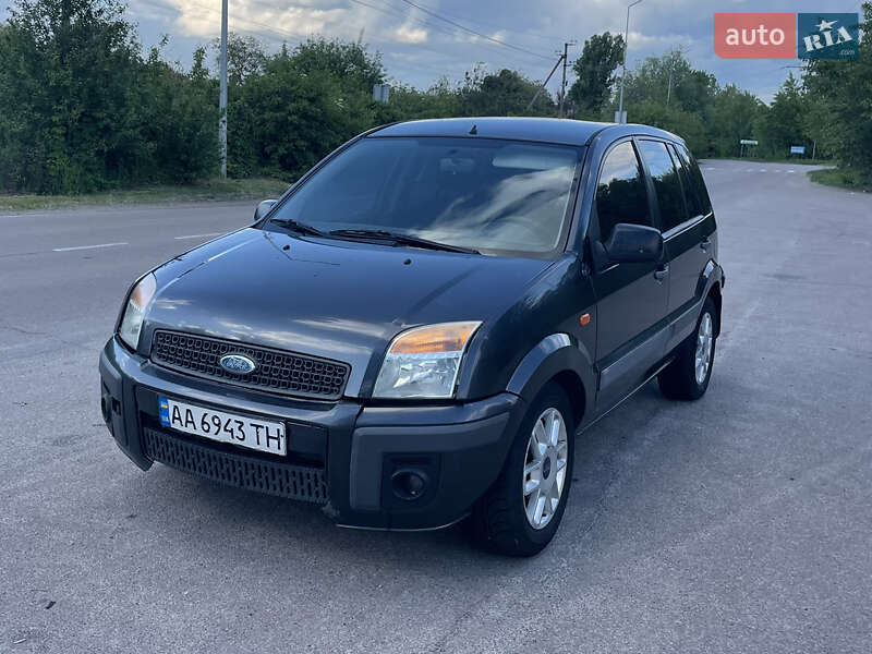 Хэтчбек Ford Fusion 2008 в Киеве