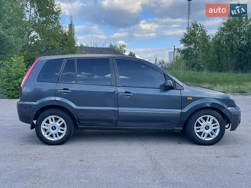 Хэтчбек Ford Fusion 2008 в Киеве