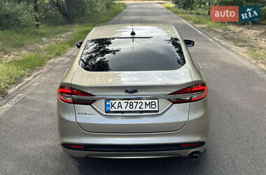 Седан Ford Fusion 2017 в 