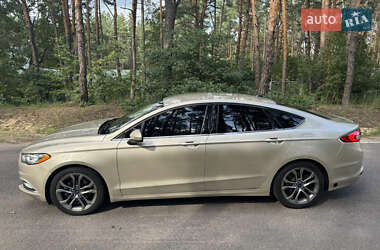 Седан Ford Fusion 2017 в 
