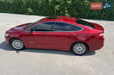 Седан Ford Fusion 2014 в 