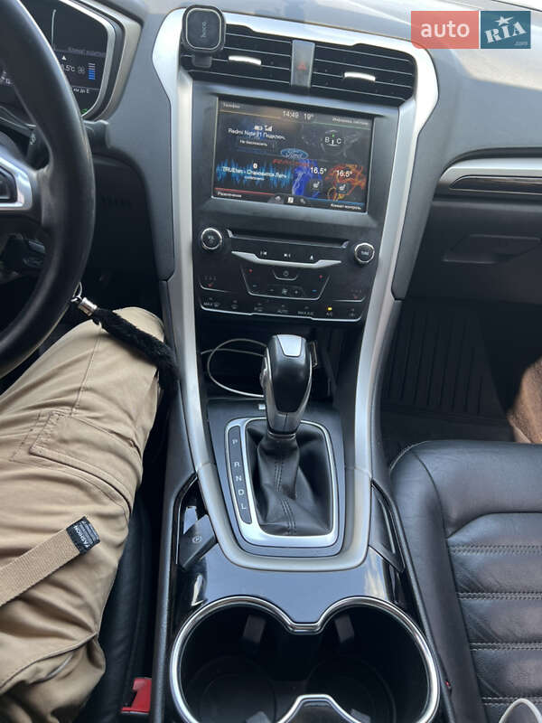 Седан Ford Fusion 2014 в Дніпрі