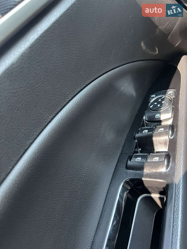 Седан Ford Fusion 2014 в Дніпрі
