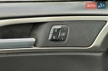 Седан Ford Fusion 2014 в 