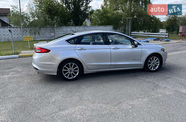 Седан Ford Fusion 2017 в 