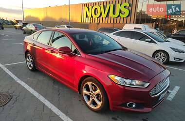 Седан Ford Fusion 2014 в 