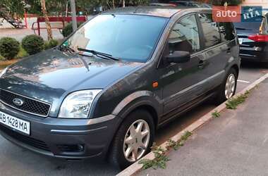 Хэтчбек Ford Fusion 2004 в Виннице