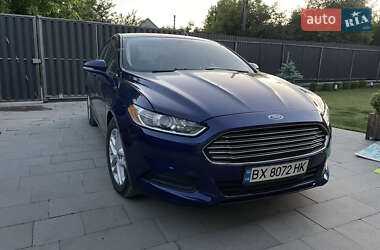Седан Ford Fusion 2016 в 