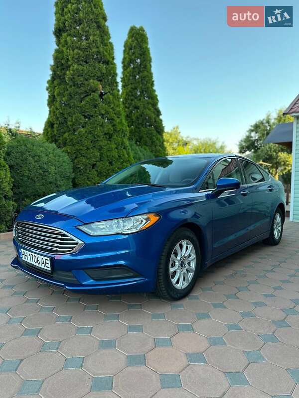 Седан Ford Fusion 2018 в 