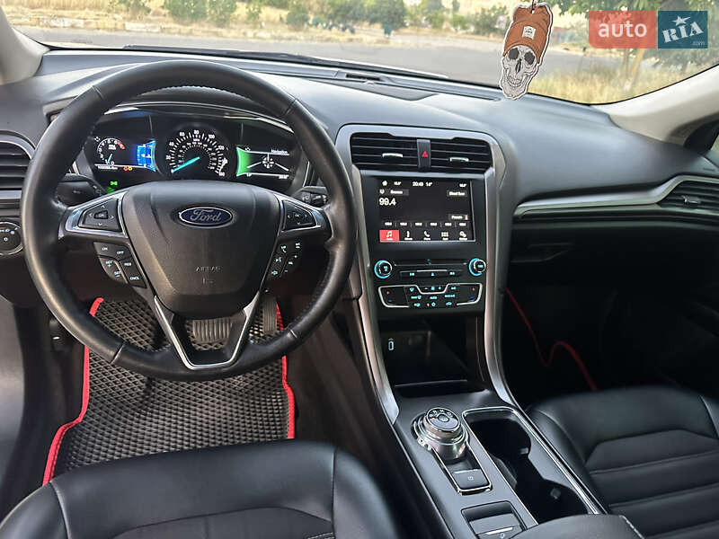 Седан Ford Fusion 2017 в Херсоне