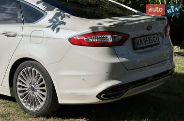 Седан Ford Fusion 2014 в 