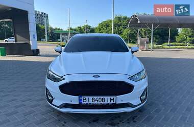 Седан Ford Fusion 2019 в 