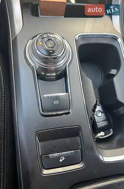 Седан Ford Fusion 2019 в 