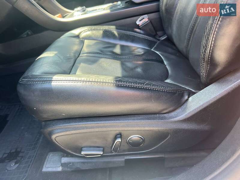 Седан Ford Fusion 2019 в Полтаві
