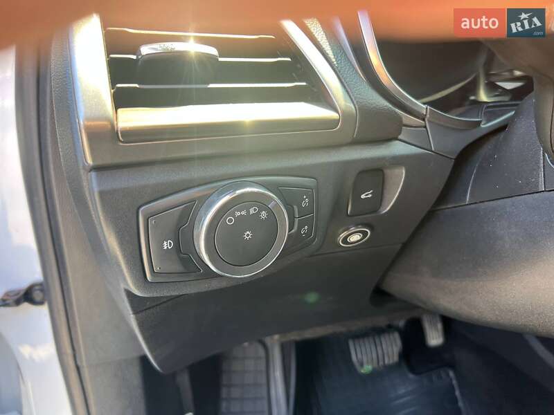 Седан Ford Fusion 2019 в Полтаві