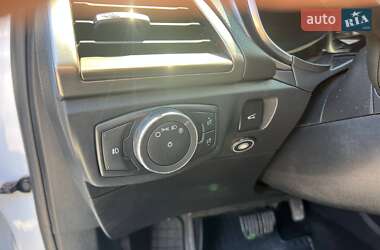 Седан Ford Fusion 2019 в 