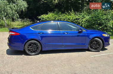 Седан Ford Fusion 2014 в 