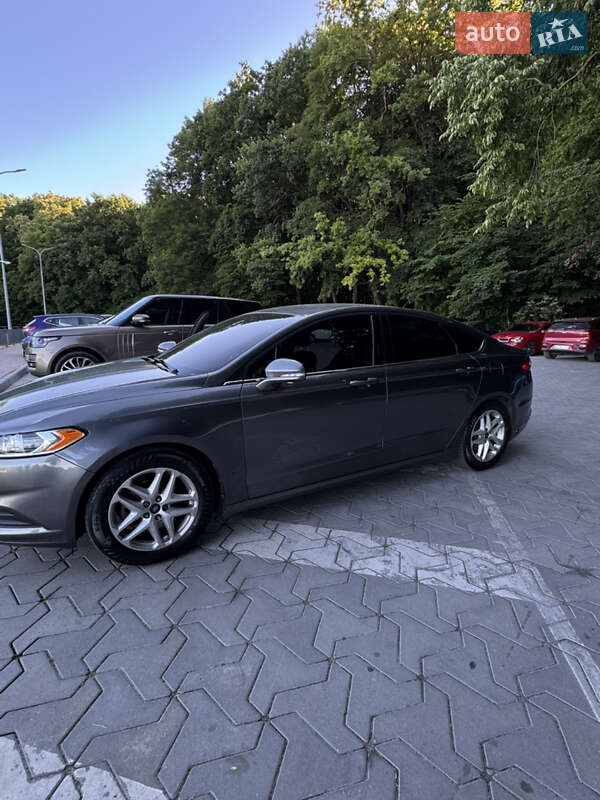 Седан Ford Fusion 2013 в Тернополе