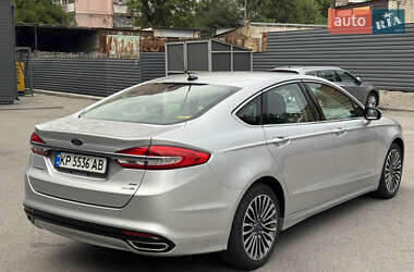 Седан Ford Fusion 2016 в 