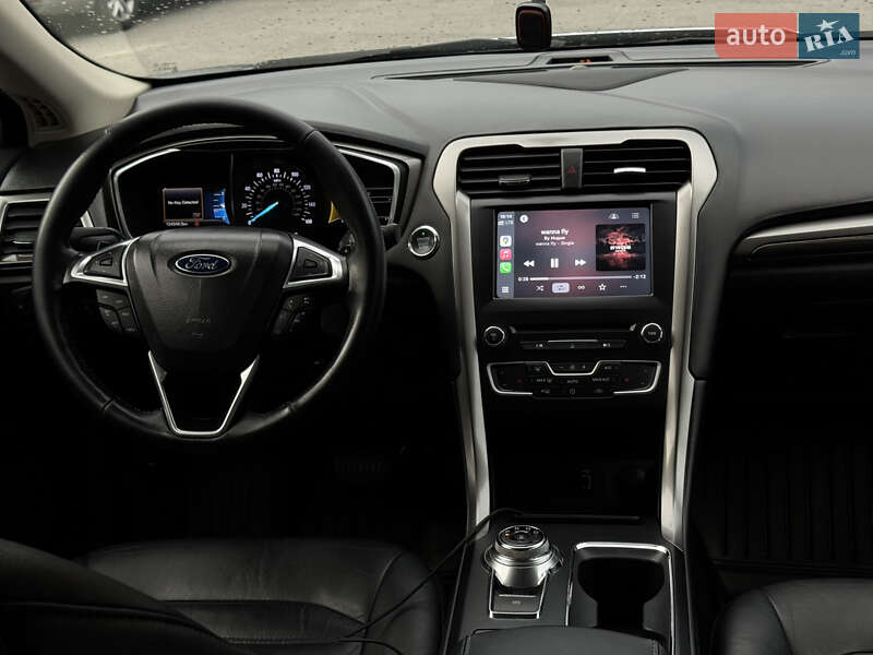 Седан Ford Fusion 2016 в Запоріжжі