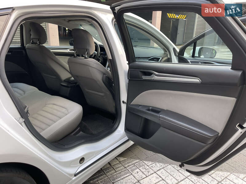 Седан Ford Fusion 2014 в Киеве фото 17 Седан Ford Fusion 2014 в Киеве