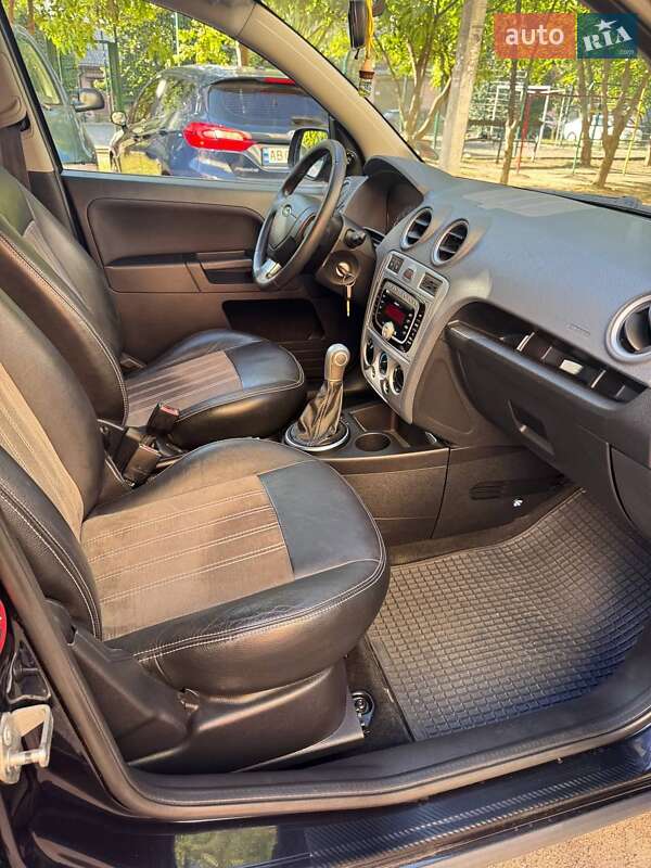 Хэтчбек Ford Fusion 2009 в Виннице