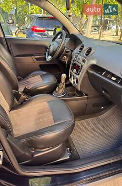 Хэтчбек Ford Fusion 2009 в 