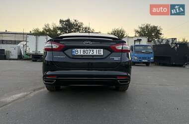Седан Ford Fusion 2014 в 