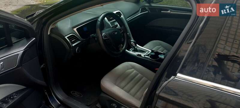 Седан Ford Fusion 2014 в Києві