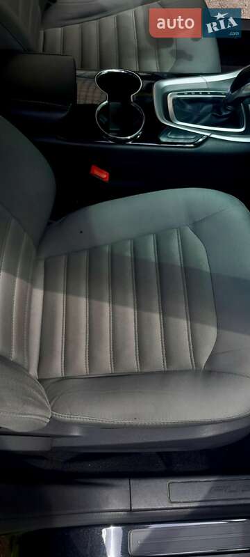 Седан Ford Fusion 2014 в Києві