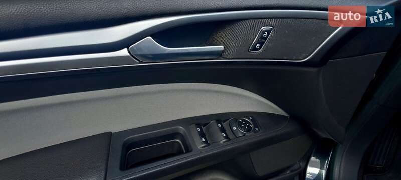 Седан Ford Fusion 2014 в Києві